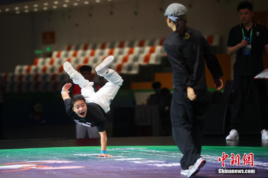 一个月内两次夺冠！霹雳