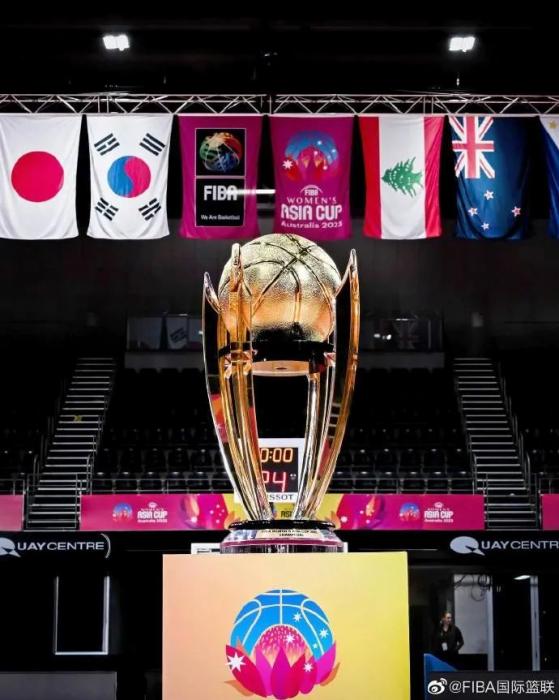 中国女篮以73-71力克日本，时隔十二年再夺亚洲杯