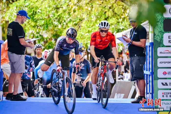 2025七彩云南格兰芬多自行车节双人计时赛在芒市
