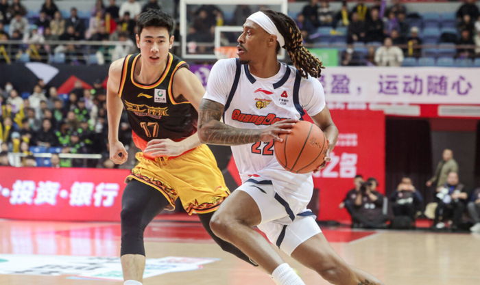 广东男篮第二阶段遭遇三连败 麦考尔状态低迷成