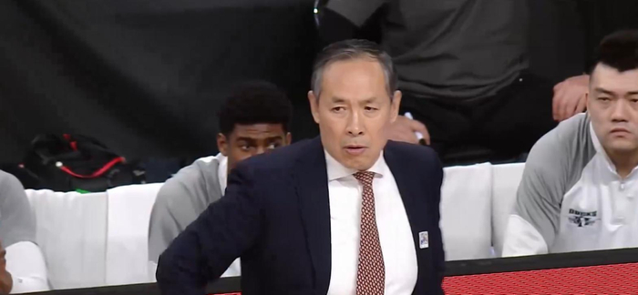 京粤巅峰对决引爆CBA常规赛 竞争季后赛席位成焦