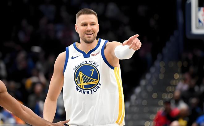 勇士逆转快船晋级附加赛第二轮 霍福德末节四记